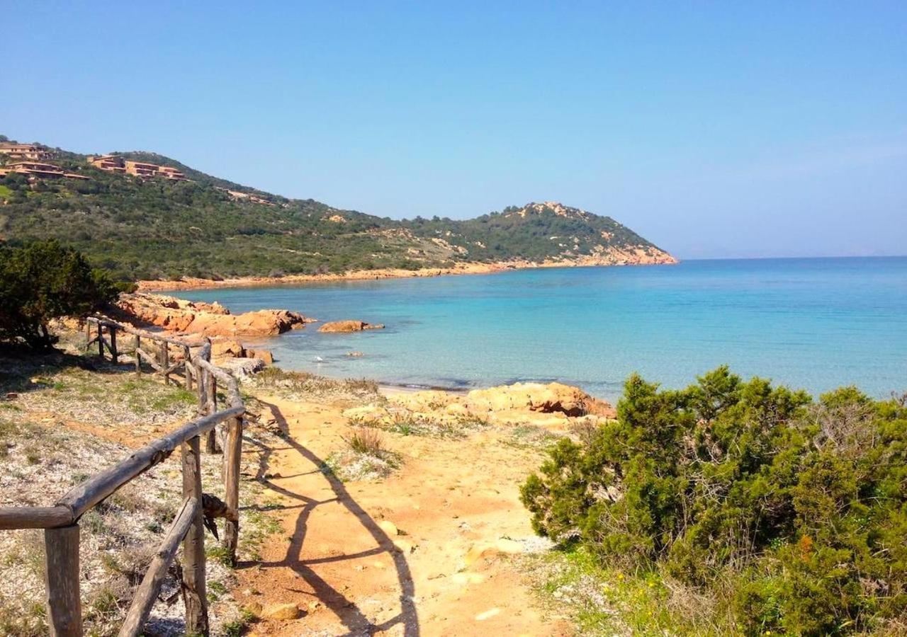 Appartement San Teodoro Punta Est Curatissimo Bilocale à Cap Coda Cavallo Extérieur photo
